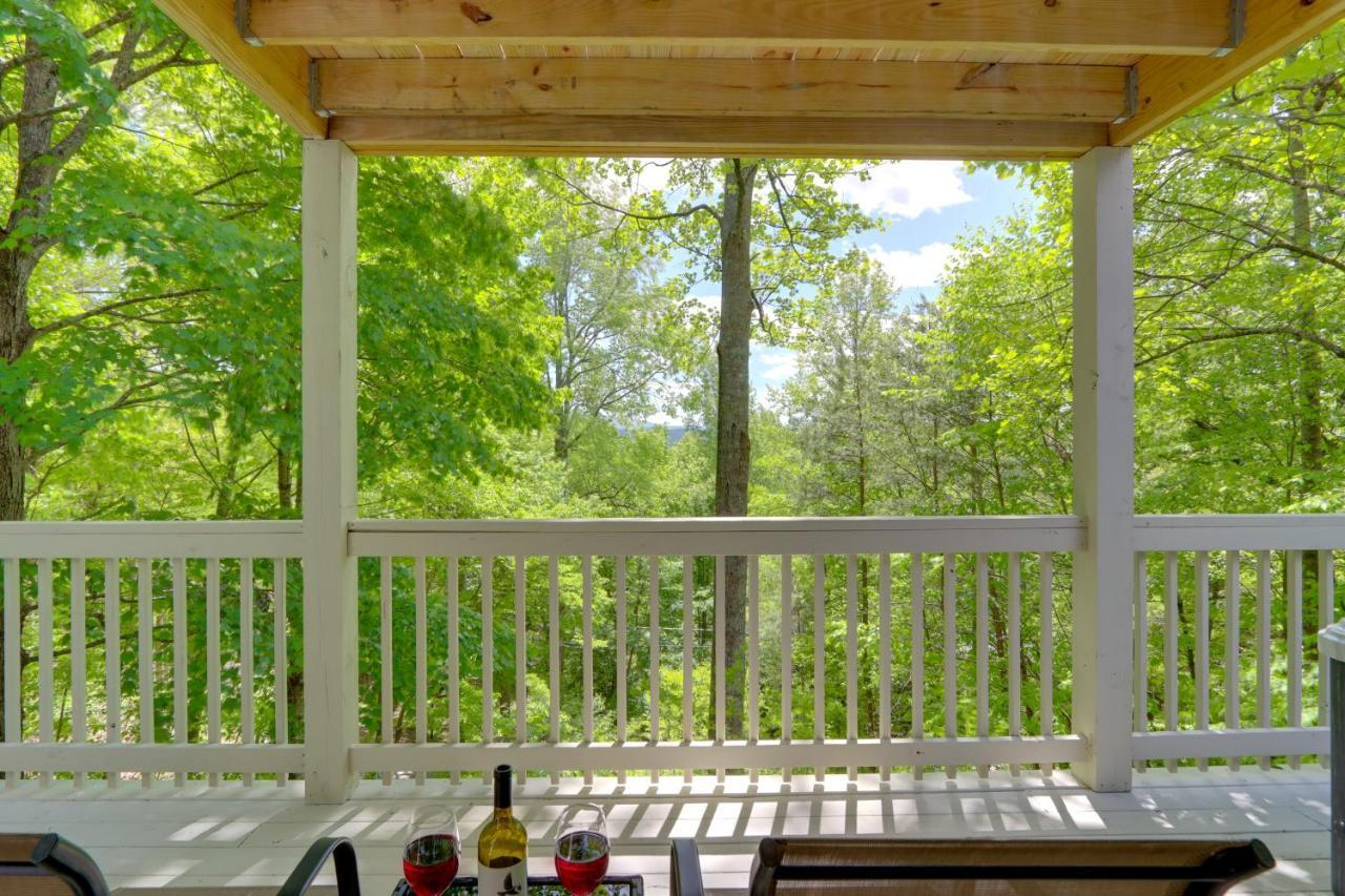 Blue Ridge Getaway With Hot Tub And Seasonal View! Villa Dış mekan fotoğraf